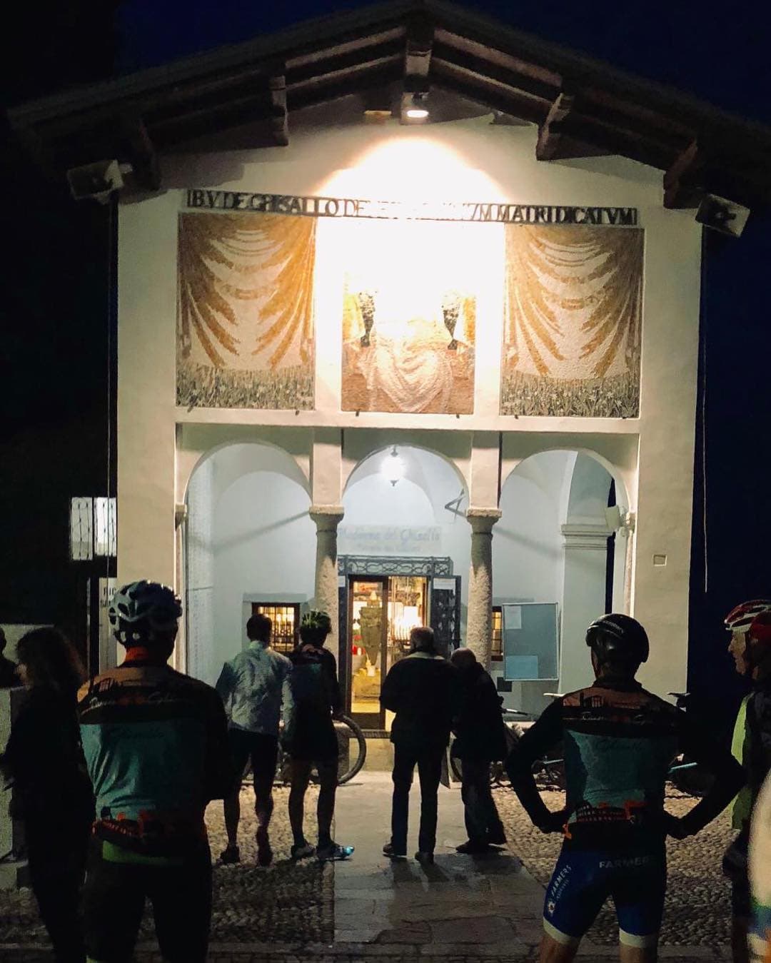 Cyclists at the bike chapel - Bike It Bellagio Cyclists at the bike chapel - Bike It Bellagio