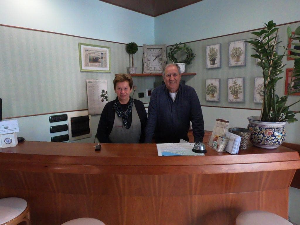 Tavarone Cyclists on the Coast - Bike It Bellagio Tavarone Cyclists on the Coast - Bike It Bellagio