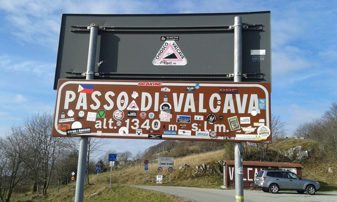 Passo Valcava sign